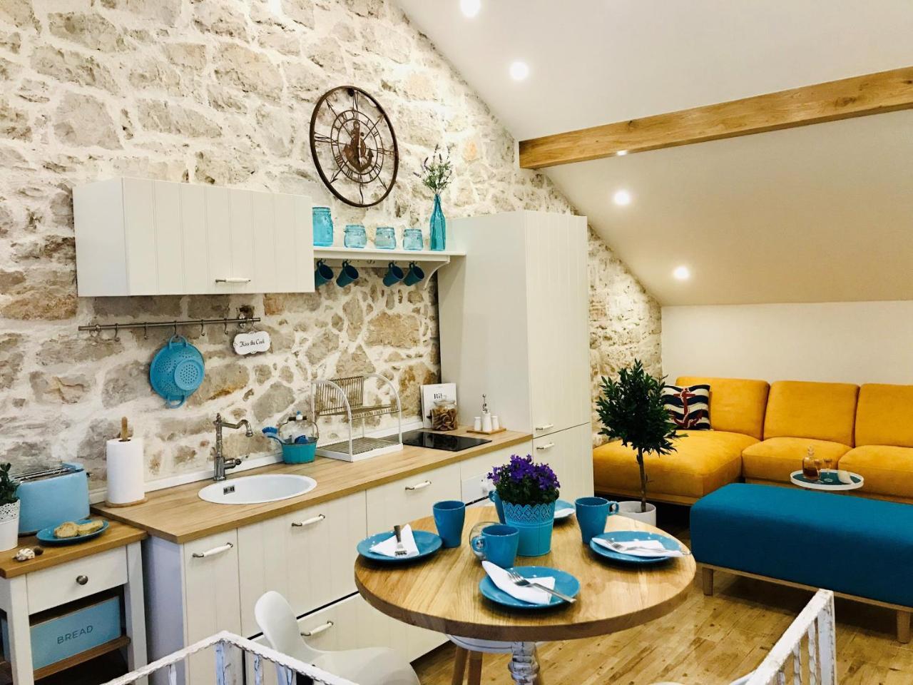 Apartman Bervida Murter Esterno foto