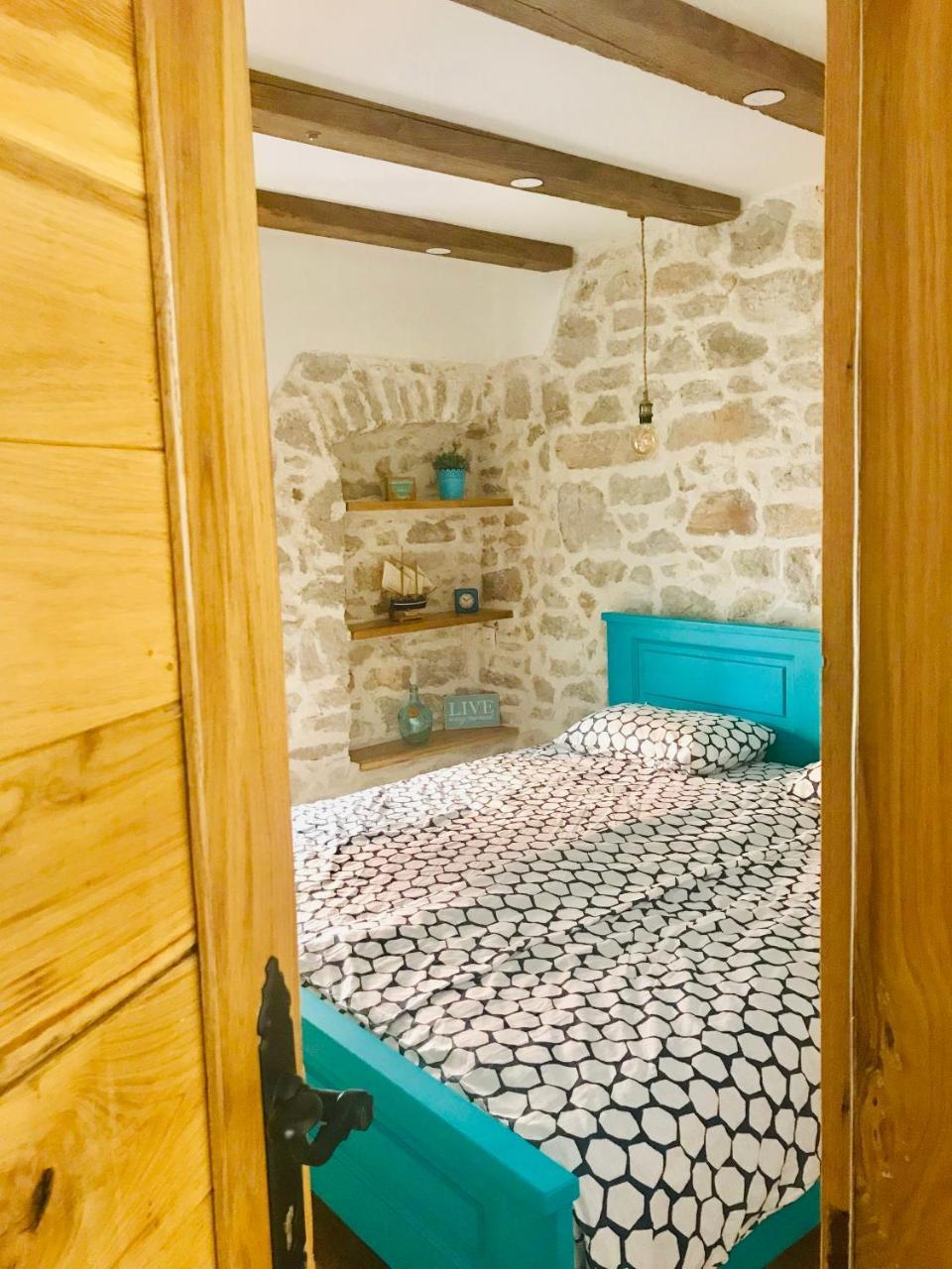 Apartman Bervida Murter Esterno foto